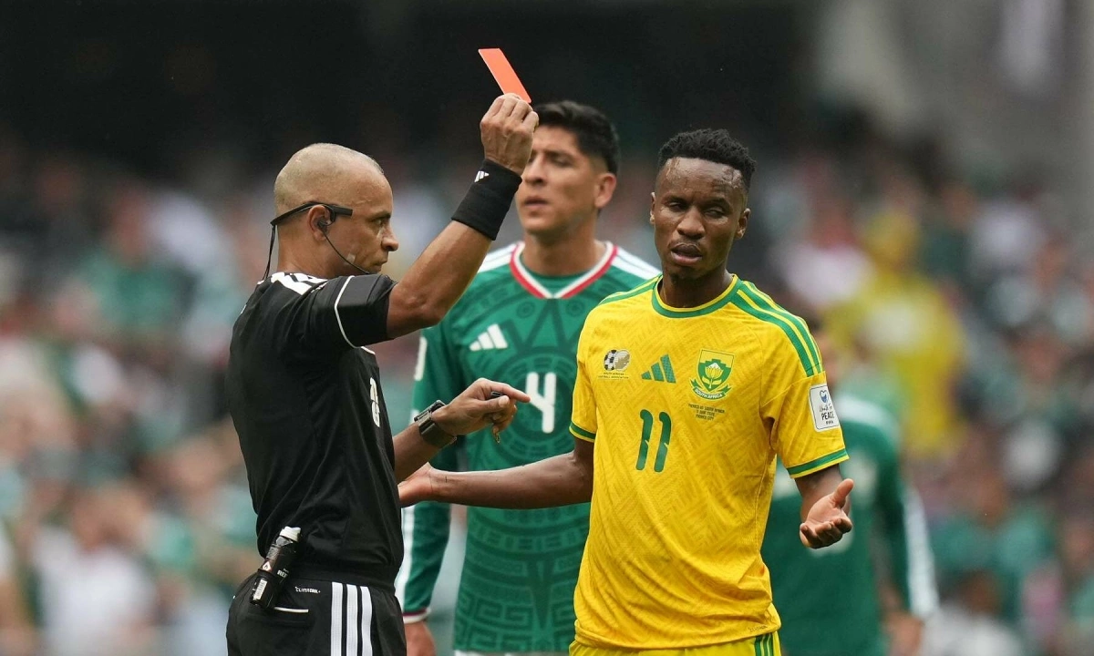 Trọng tài gây tranh cãi tại World Cup 2026: Khi rào cản ngôn ngữ làm thay đổi cục diện trận đấu - hình ảnh - wingg88.vip