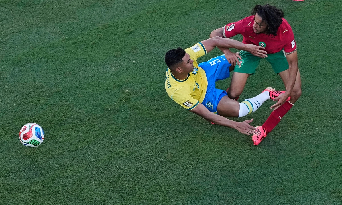 Bouaddi – Tiền vệ 18 tuổi khiến Brazil chao đảo tại World Cup 2026 - hình ảnh - wingg88.vip Bouaddi – Tiền vệ 18 tuổi khiến Brazil chao đảo tại World Cup 2026 - hình ảnh - wingg88.vip