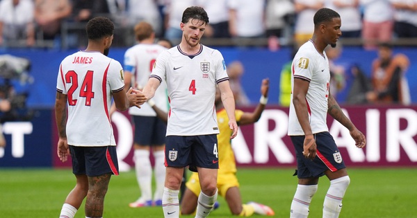 Declan Rice gây lo lắng cho đội tuyển Anh, HLV Tuchel cho cầu thủ đi chơi golf - hình ảnh - wingg88.vip Declan Rice gây lo lắng cho đội tuyển Anh, HLV Tuchel cho cầu thủ đi chơi golf - hình ảnh - wingg88.vip