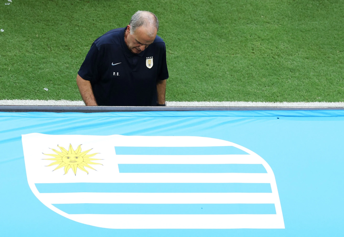 Vì sao HLV của Uruguay cúi mặt không chịu chụp ảnh World Cup 2026?: góc nhìn mới cho người chơi Việt - hình ảnh - wingg88.vip Vì sao HLV của Uruguay cúi mặt không chịu chụp ảnh World Cup 2026?: góc nhìn mới cho người chơi Việt - hình ảnh - wingg88.vip