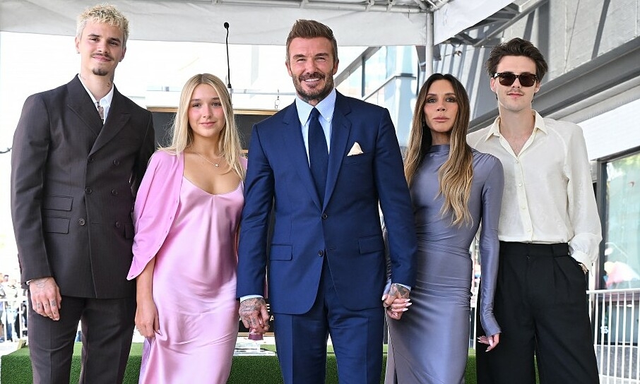 GG88 Baccarat và Khoảnh Khắc Đáng Nhớ Của David Beckham Trên Đại Lộ Danh Vọng - hình ảnh - wingg88.vip GG88 Baccarat và Khoảnh Khắc Đáng Nhớ Của David Beckham Trên Đại Lộ Danh Vọng - hình ảnh - wingg88.vip