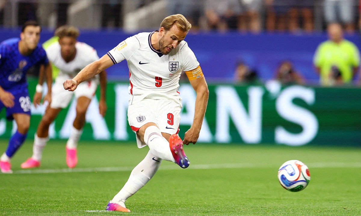 Boateng Kêu Gọi FIFA Cấm Cách Đá Phạt Đền ‘Gây Tranh Cãi’ Của Harry Kane - hình ảnh - wingg88.vip Boateng Kêu Gọi FIFA Cấm Cách Đá Phạt Đền ‘Gây Tranh Cãi’ Của Harry Kane - hình ảnh - wingg88.vip