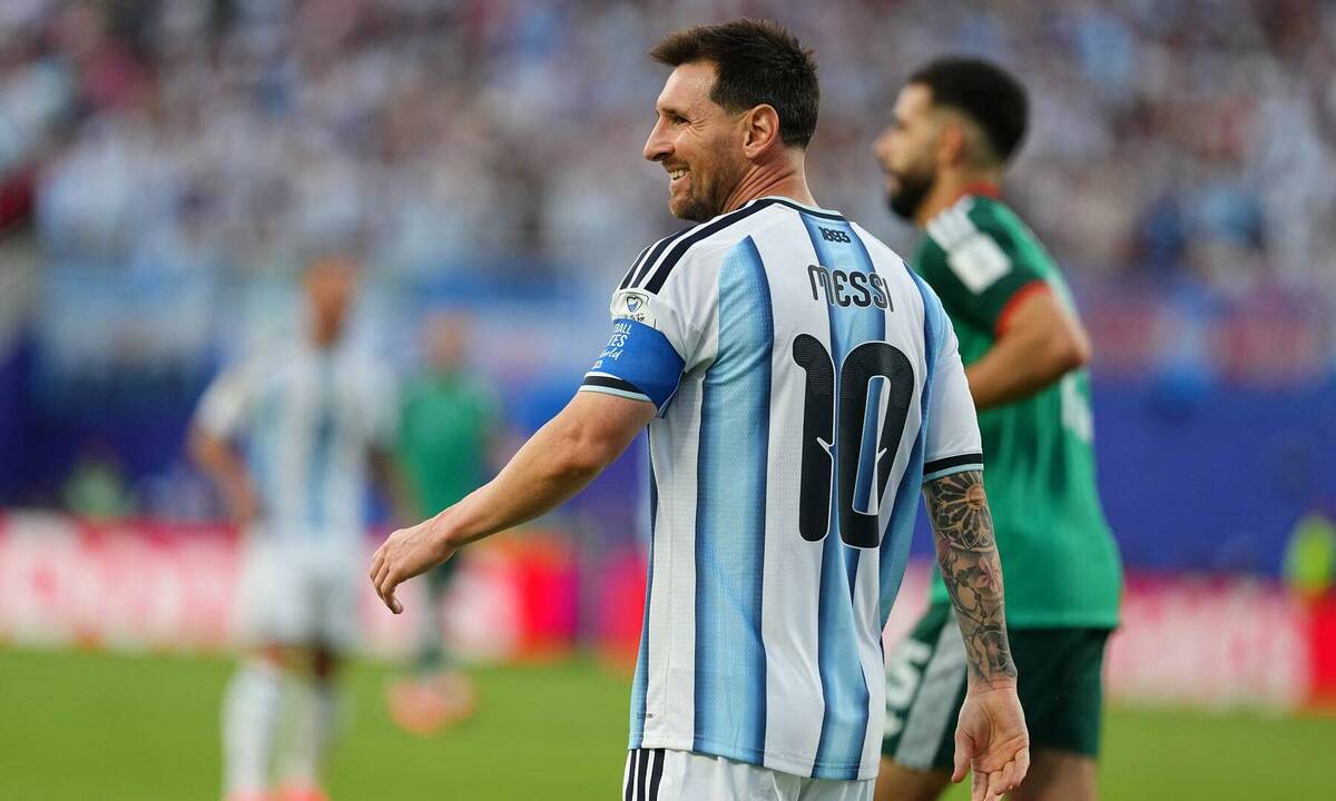 Chiến thuật đi bộ thông minh của Messi được FIFA ca ngợi – Cơ hội theo dõi và đặt cược tại GG88 - hình ảnh - wingg88.vip