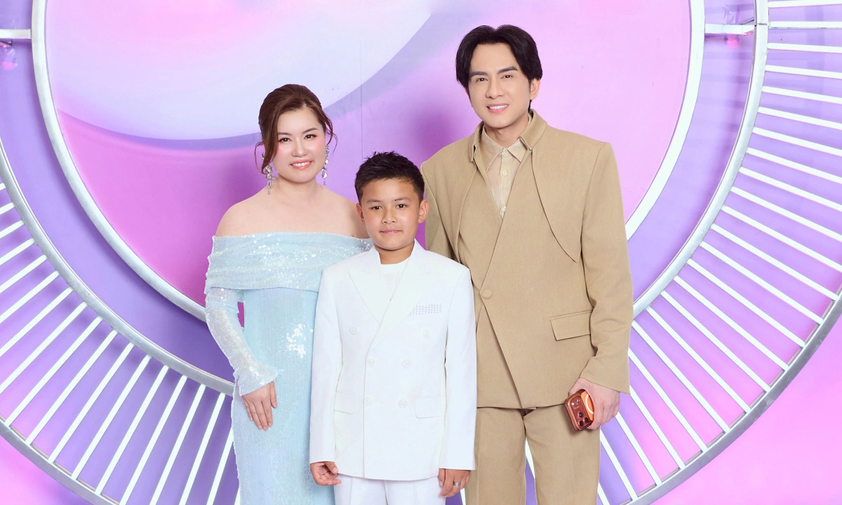 Đan Trường đưa vợ cũ và con trai đi sự kiện: góc nhìn mới cho người chơi Việt - hình ảnh - wingg88.vip