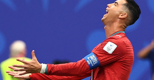 Đến lúc Ronaldo nên ngồi dự bị? - hình ảnh - wingg88.vip