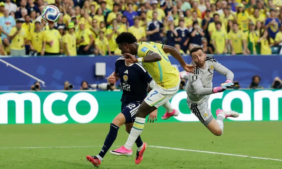 Vinicius đòi quà Ancelotti sau khi đánh đầu ghi bàn - hình ảnh - wingg88.vip