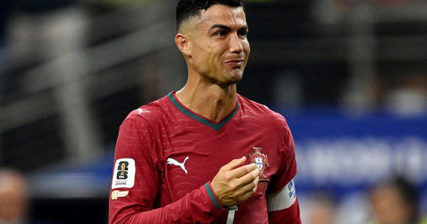 Ronaldo bất ngờ có động thái gây tranh cãi sau khi bị loại khỏi World Cup: góc nhìn mới cho người chơi Việt - hình ảnh - wingg88.vip Ronaldo bất ngờ có động thái gây tranh cãi sau khi bị loại khỏi World Cup: góc nhìn mới cho người chơi Việt - hình ảnh - wingg88.vip