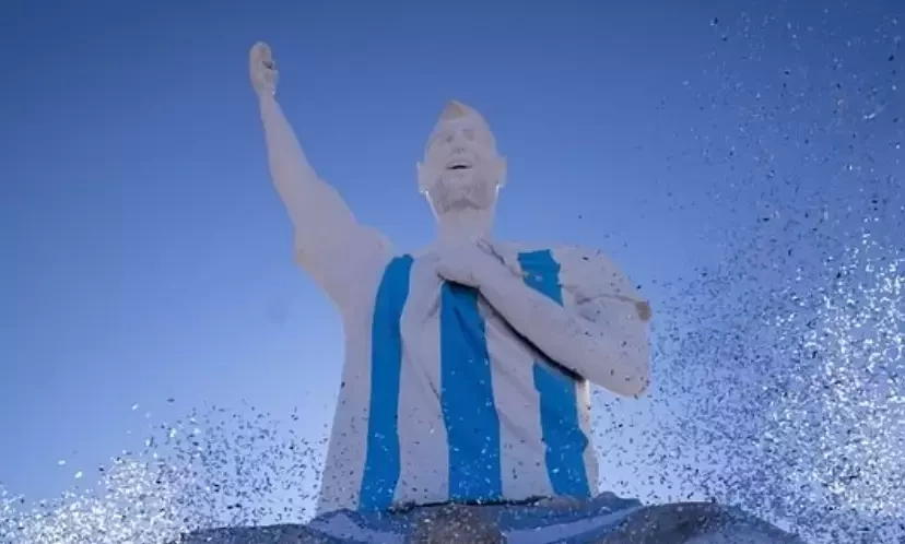 Tượng Messi Cao 26m: Kỳ Công 18 Tháng Của Nghệ Nhân Argentina - hình ảnh - wingg88.vip